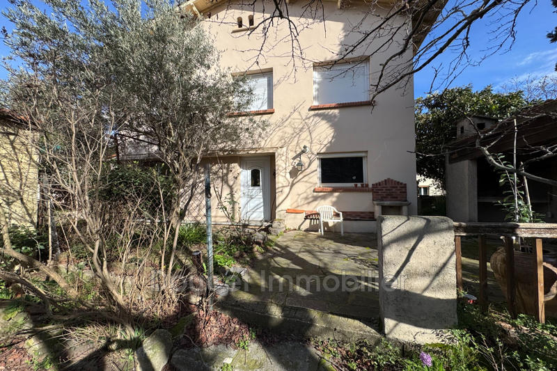 Maison - 320 m² - 14 pièces