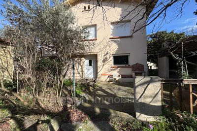 Maison - 320 m² - 14 pièces