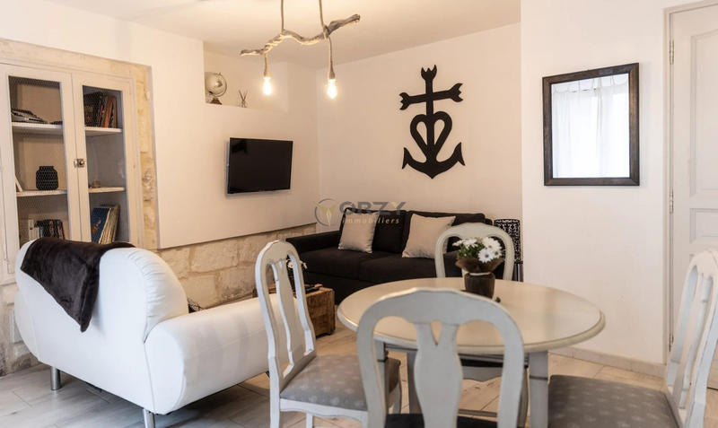 Mas - 248 m² - 9 pièces