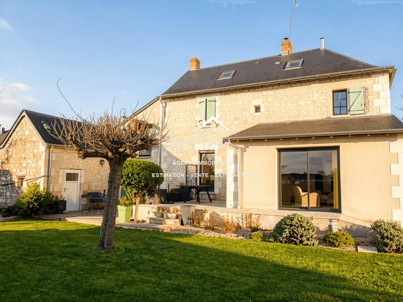 Maison ancienne - 166 m² - 7 pièces