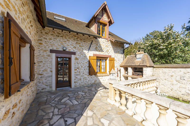 Maison - 133 m² - 6 pièces