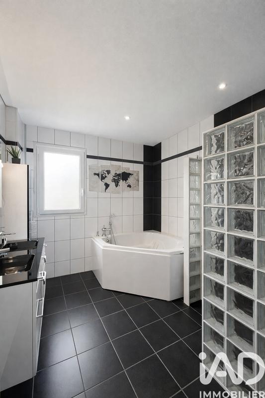 Maison - 145 m² - 5 pièces