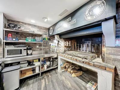 Fonds de commerce - Magasins - 140 m²