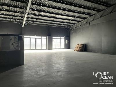 Local commercial - 469 m²