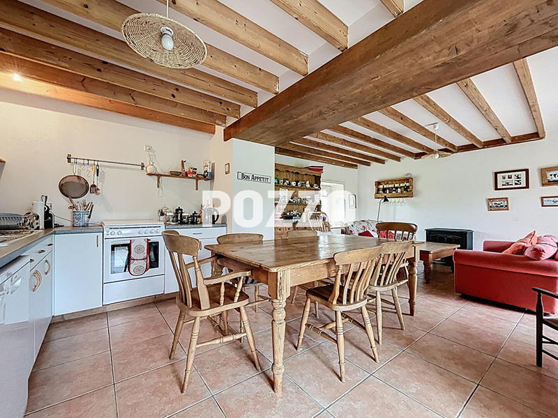 Maison - 187 m² - 7 pièces