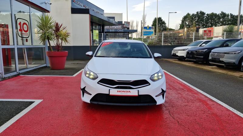 Kia Ceed III 1.6 Crdi 136 Isg Mhev Active Bus Dct7
