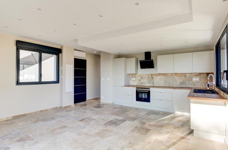 Penthouse - 77 m² - 4 pièces