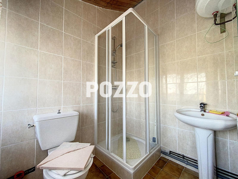 Maison - 231 m² - 10 pièces
