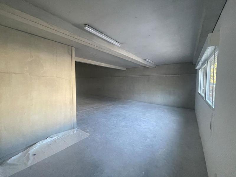 Entrepôt - 448 m²