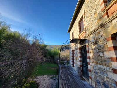 Maison - 225 m² - 10 pièces