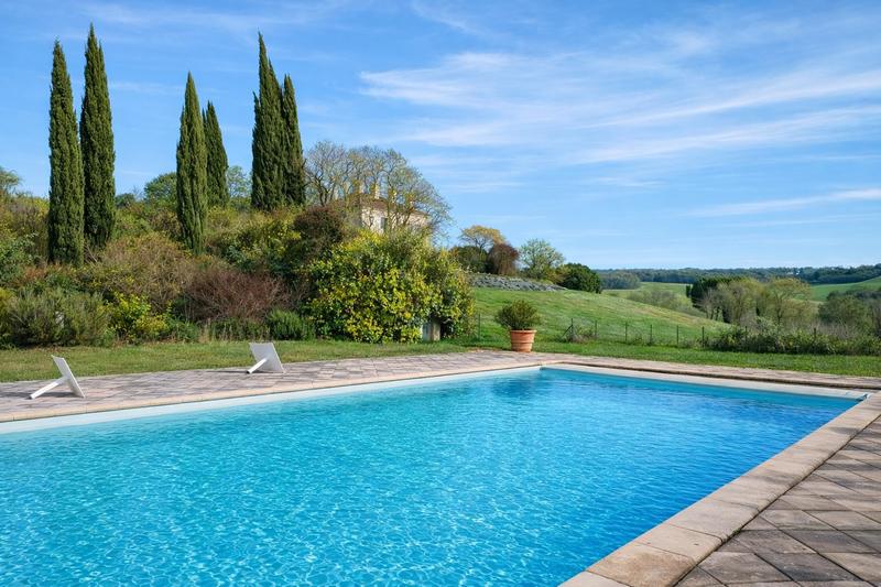 Maison - 665 m² - 20 pièces