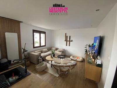 Maison - 77 m² - 4 pièces