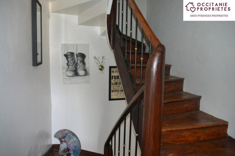 Propriété - 200 m² - 9 pièces