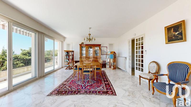 Appartement - 163 m² - 5 pièces