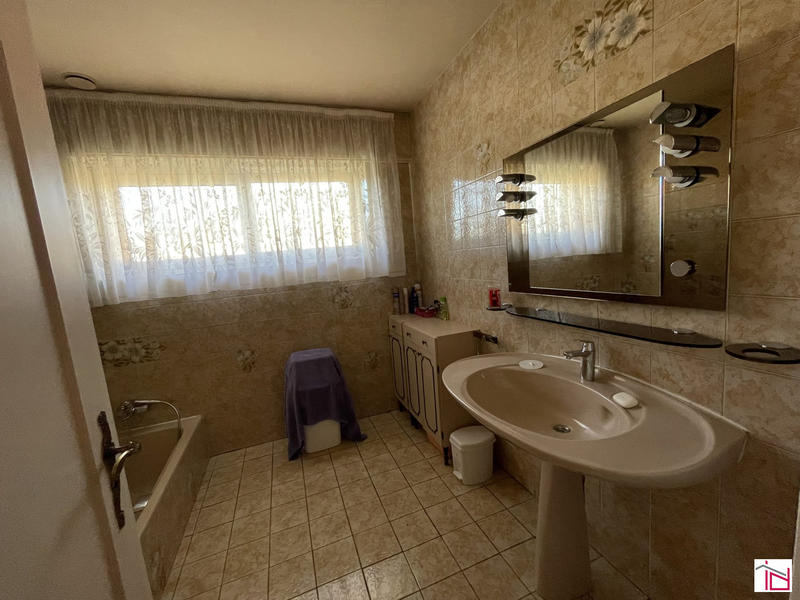 Maison - 175 m² - 5 pièces