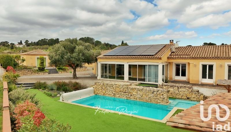 Maison - 200 m² - 9 pièces