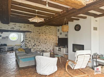 Maison - 194 m² - 8 pièces