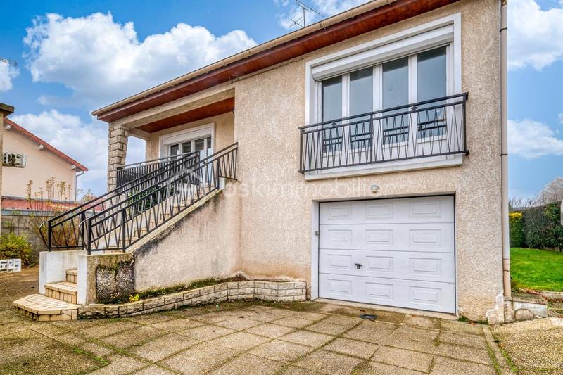 Maison - 94 m² - 5 pièces