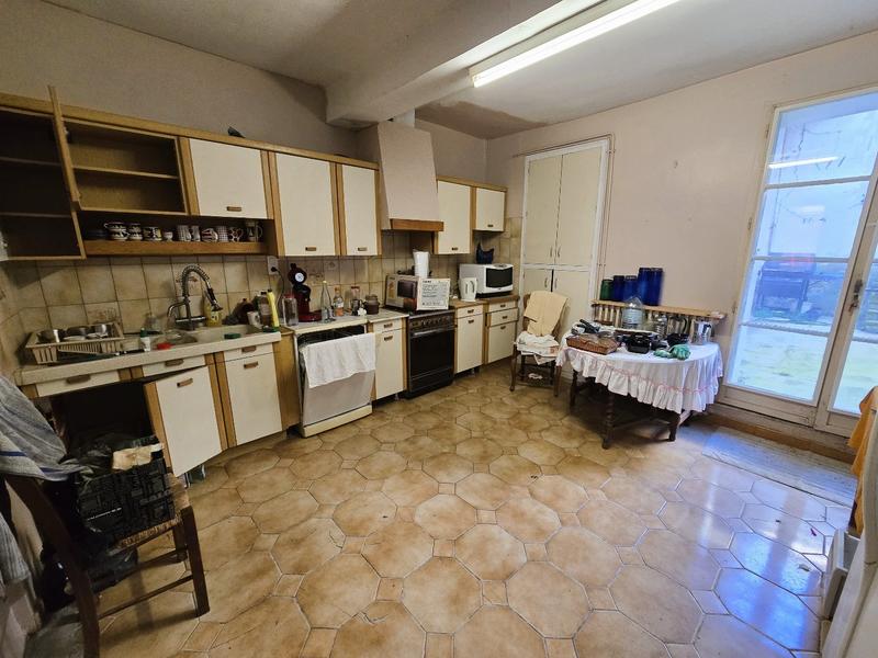 Maison - 164 m² - 9 pièces