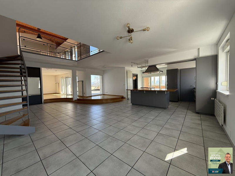 Duplex - 200 m² - 6 pièces