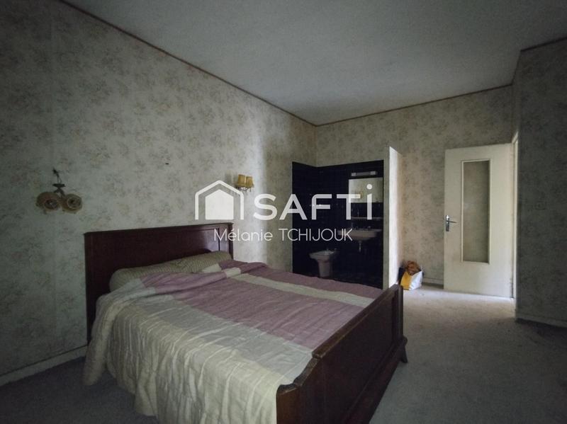 Maison - 187 m² - 9 pièces