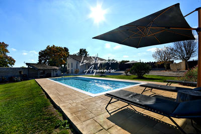 Maison - 230 m² - 5 pièces