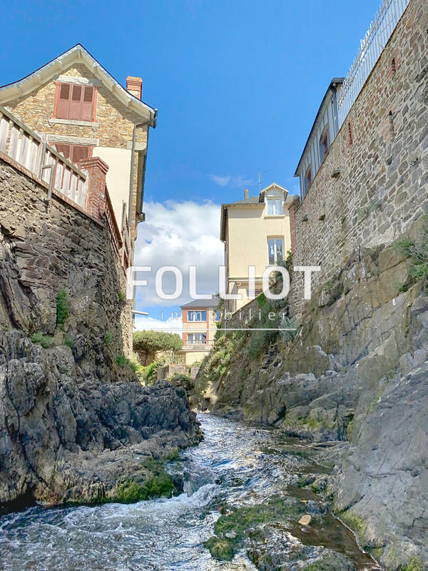 Maison - 85 m² - 5 pièces