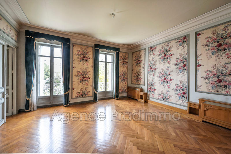 Maison chambre d'hôtes - 542 m²
