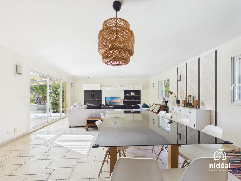 Villa - 168 m² - 5 pièces