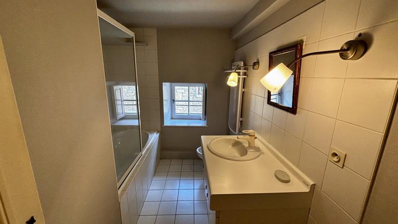 Appartement - 93 m² - 3 pièces