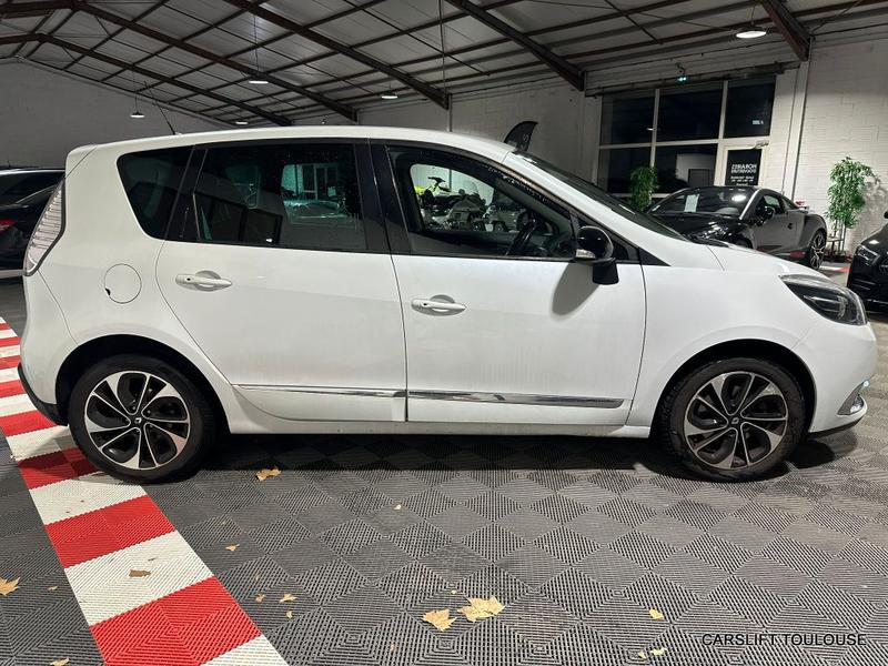 Renault Scénic TCe 130 Energy Bose Edition