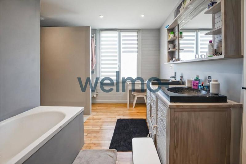 Maison - 180 m² - 6 pièces