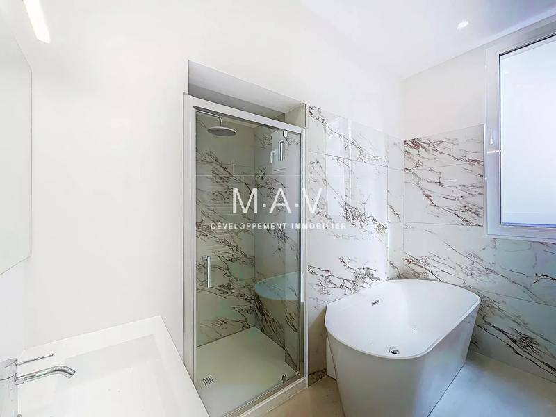 Maison de ville - 136 m² - 7 pièces