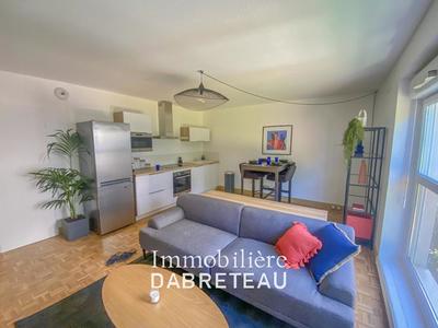 Appartement - 68 m² - 4 pièces