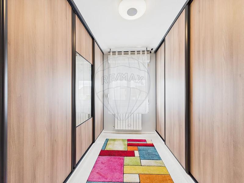 Maison - 93 m² - 6 pièces