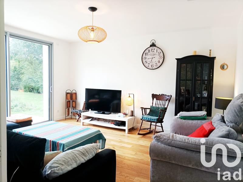 Maison - 213 m² - 10 pièces