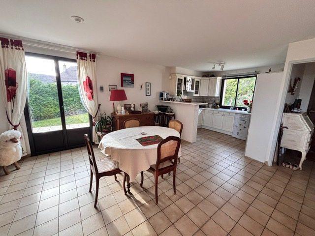 Maison traditionnelle - 89 m² - 6 pièces