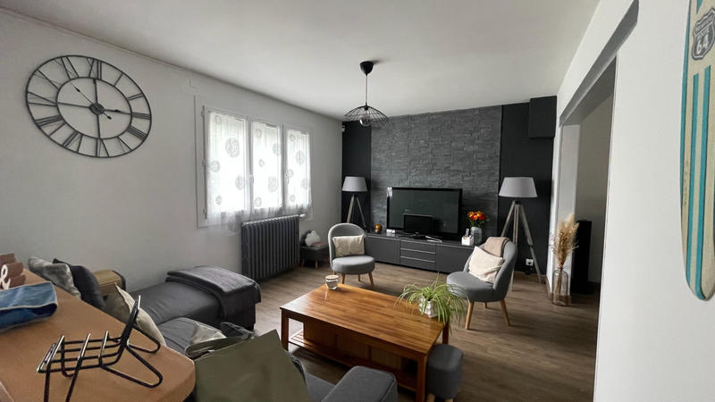 Maison - 98 m² - 5 pièces