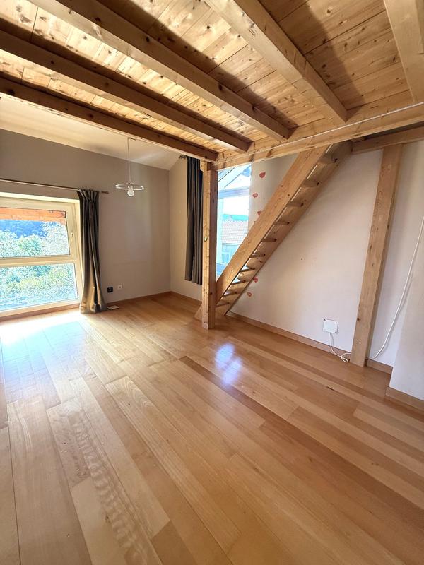 Maison - 194 m² - 7 pièces