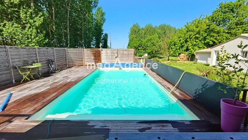 Maison traditionnelle - 212 m² - 8 pièces