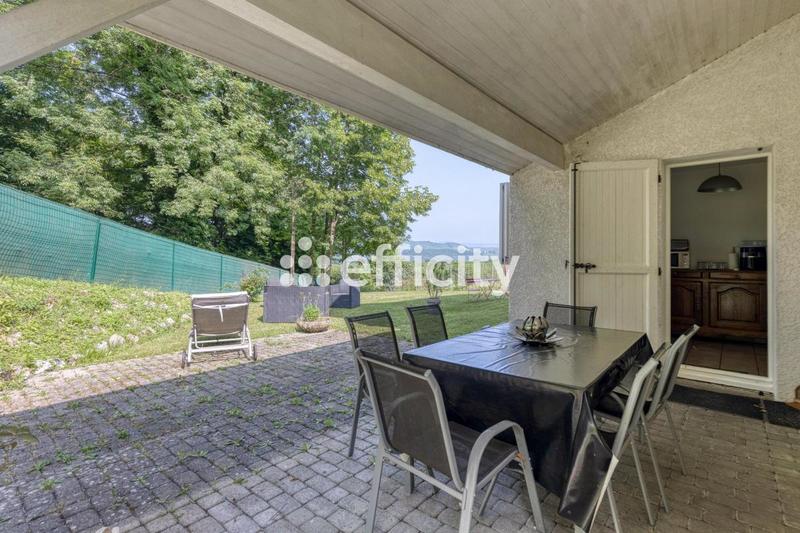 Maison - 141 m² - 6 pièces