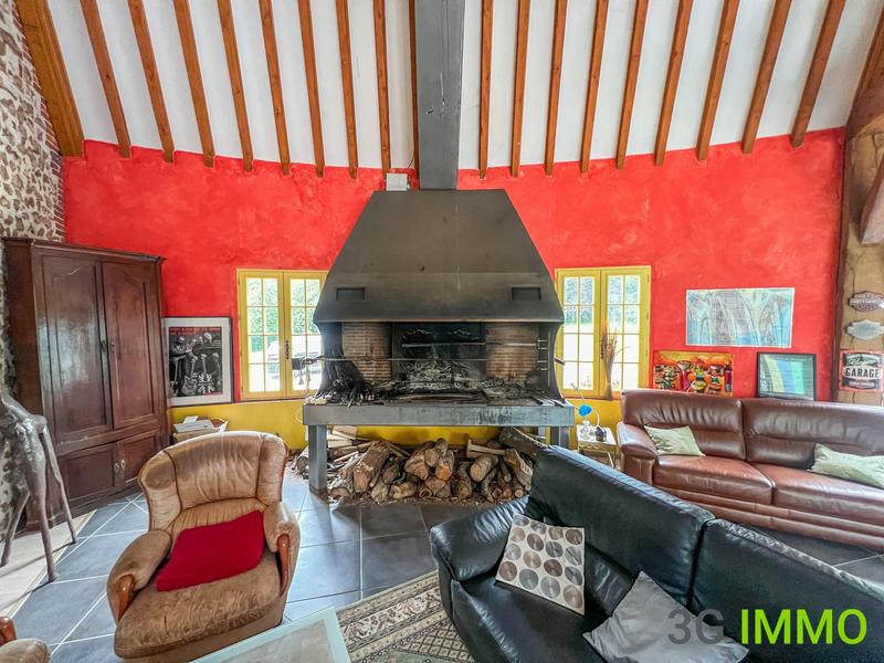 Maison ancienne - 322 m² - 10 pièces