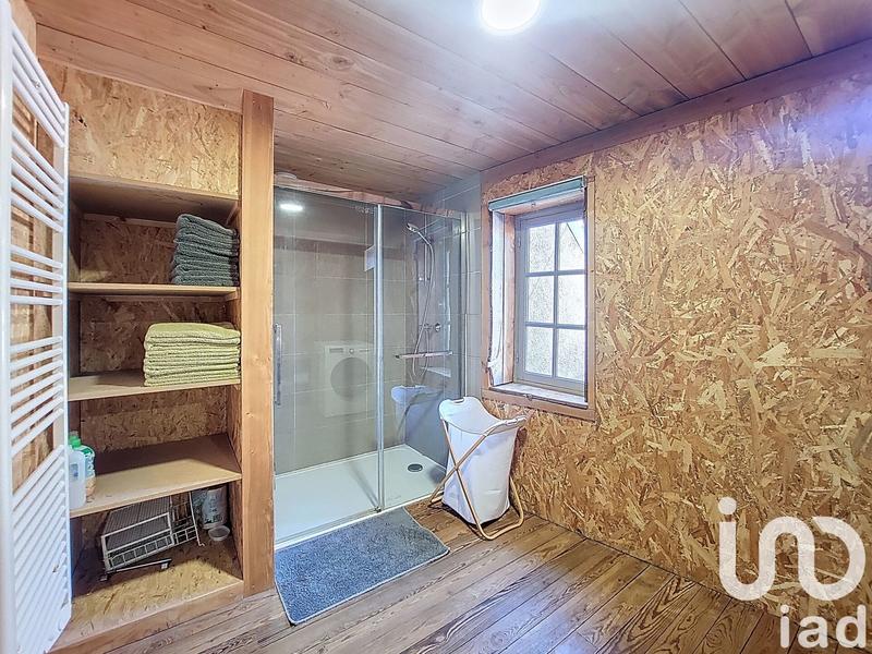 Maison - 182 m² - 9 pièces