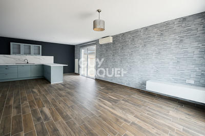 Maison - 84 m² - 4 pièces