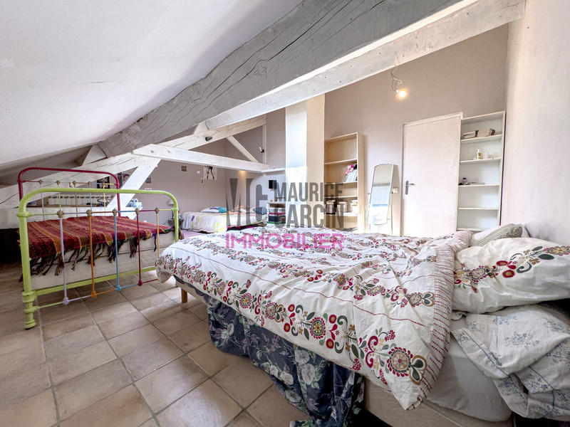 Maison - 276 m² - 8 pièces