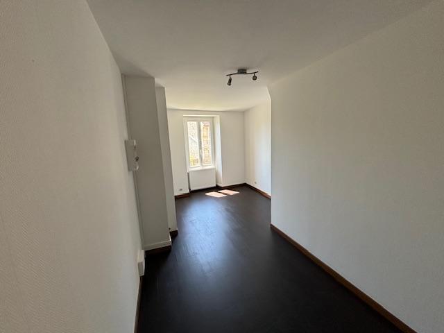 Maison en pierre - 74 m² - 4 pièces