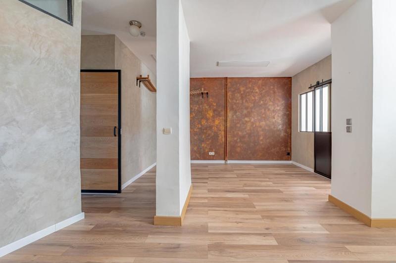 Loft - 107 m² - 5 pièces