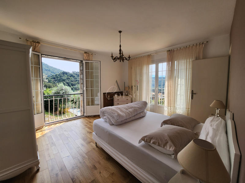 Villa - 170 m² - 5 pièces