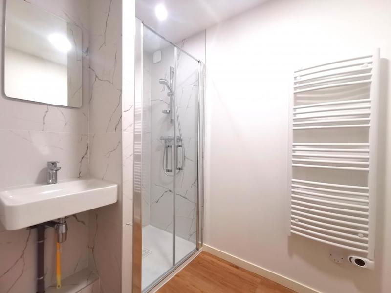 Local artisanal - 300 m² - 5 pièces