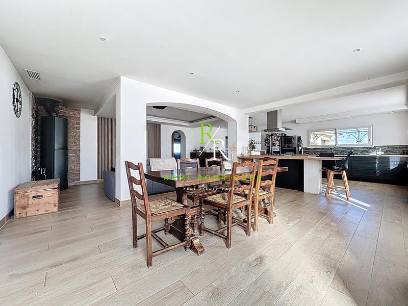 Villa - 143 m² - 5 pièces